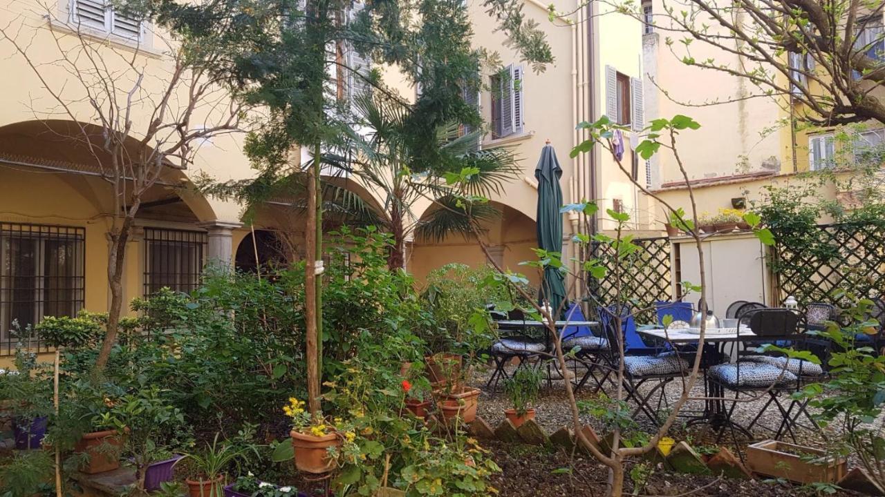 Cynthia'S Garden - Apartment With Private Garden In Santa Croce Florence Buitenkant foto
